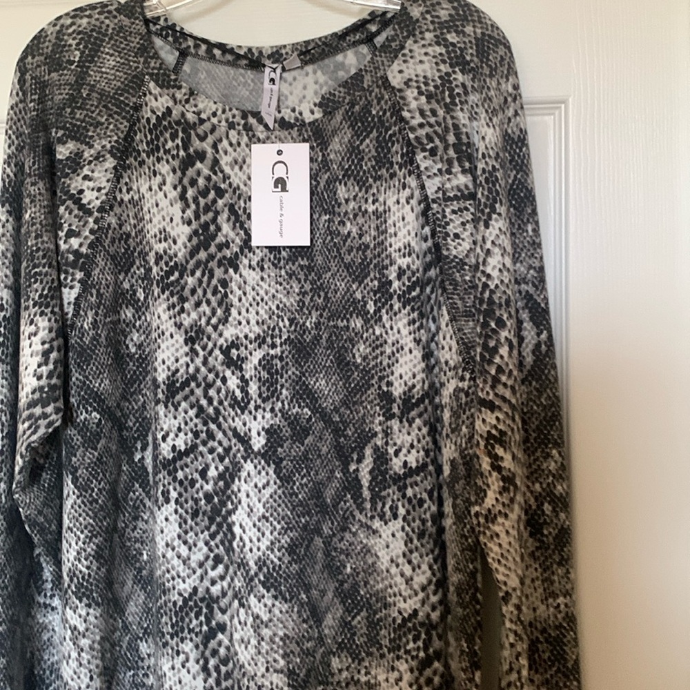 Cable and Gauge womens dress
